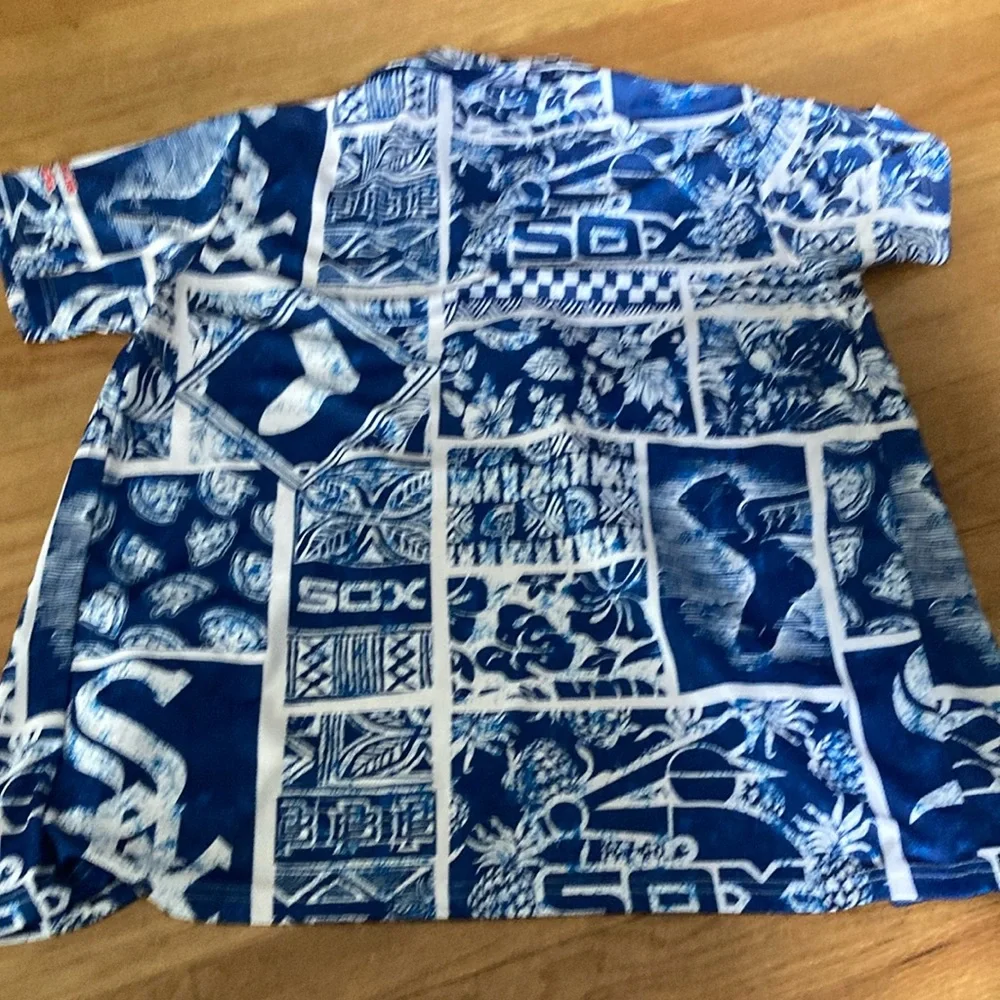 Chicago white sox Hawaiian shirt stadium giveaway size M - Picture 5 of 6